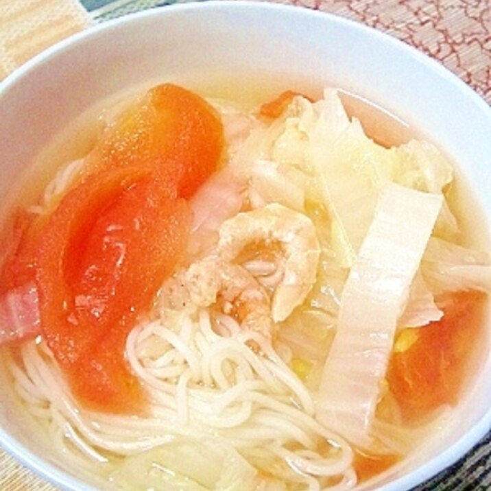 トマトと白菜と小エビの中華風にゅうめん